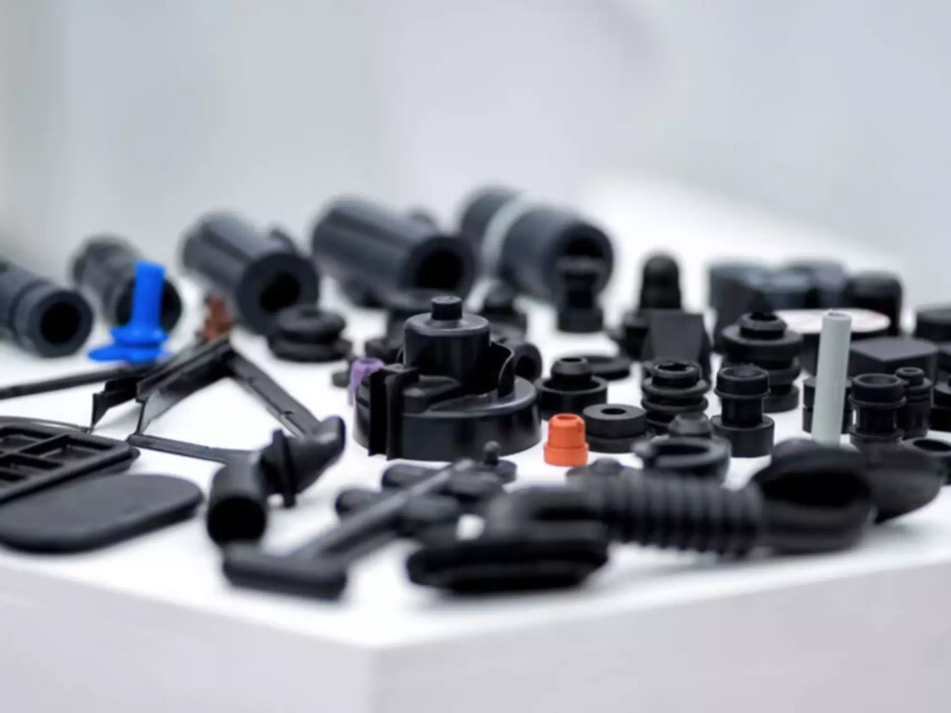 Best Adhesive for Plastic and Rubber